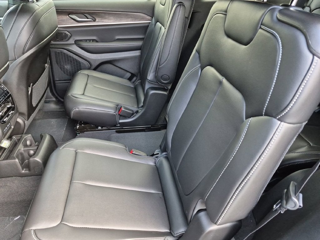 2027 Jeep Grand Cherokee L Limited
