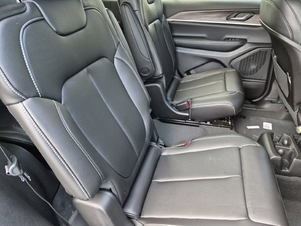 2027 Jeep Grand Cherokee L Limited