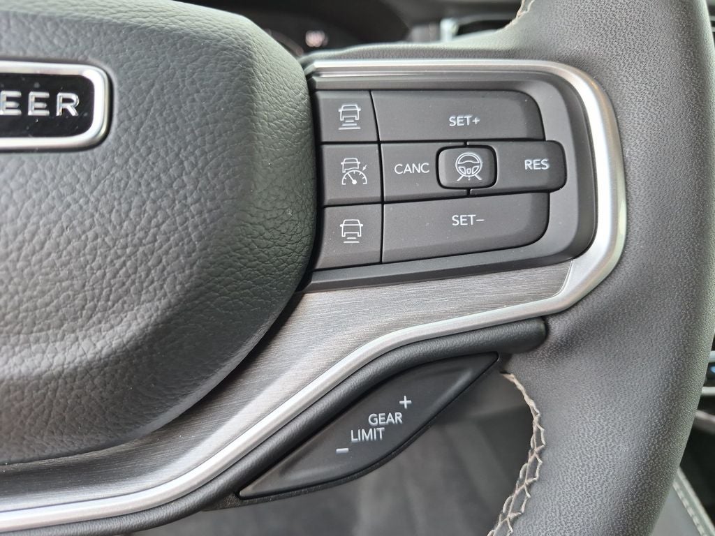 2026 Jeep Grand Wagoneer Limited Reserve