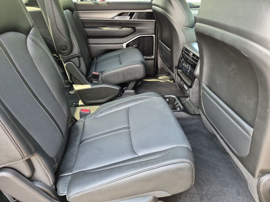 2026 Jeep Grand Wagoneer Limited Reserve
