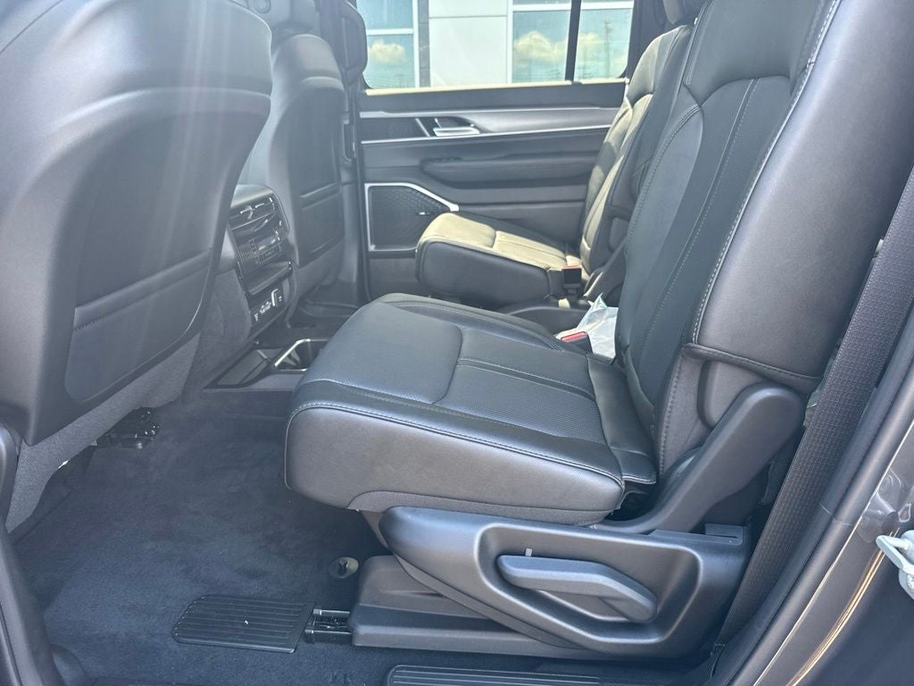2026 Jeep Grand Wagoneer Limited Altitude