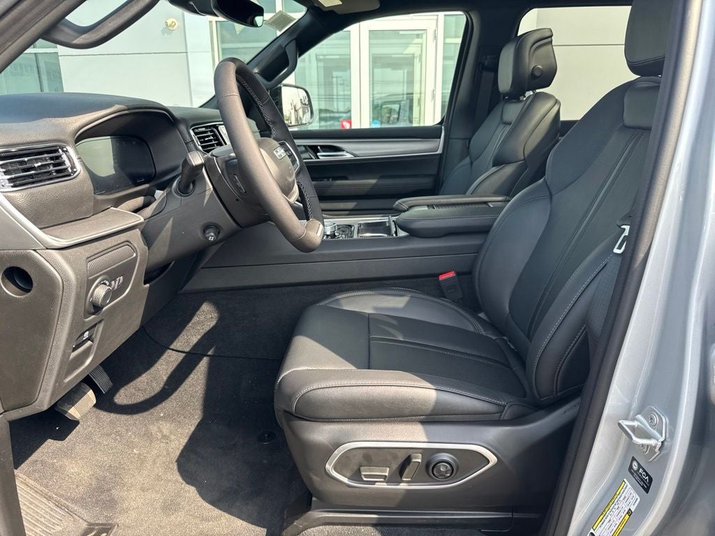 2026 Jeep Grand Wagoneer Limited Altitude