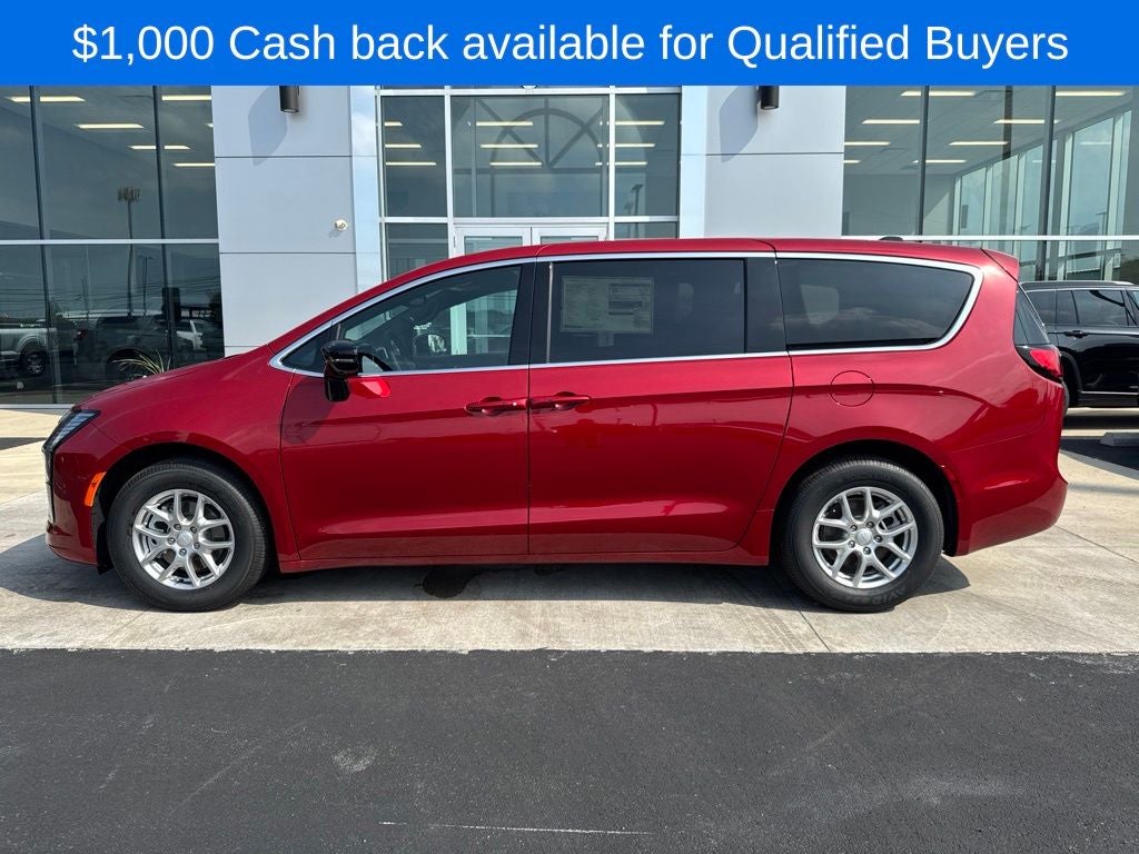 2027 Chrysler Pacifica Select