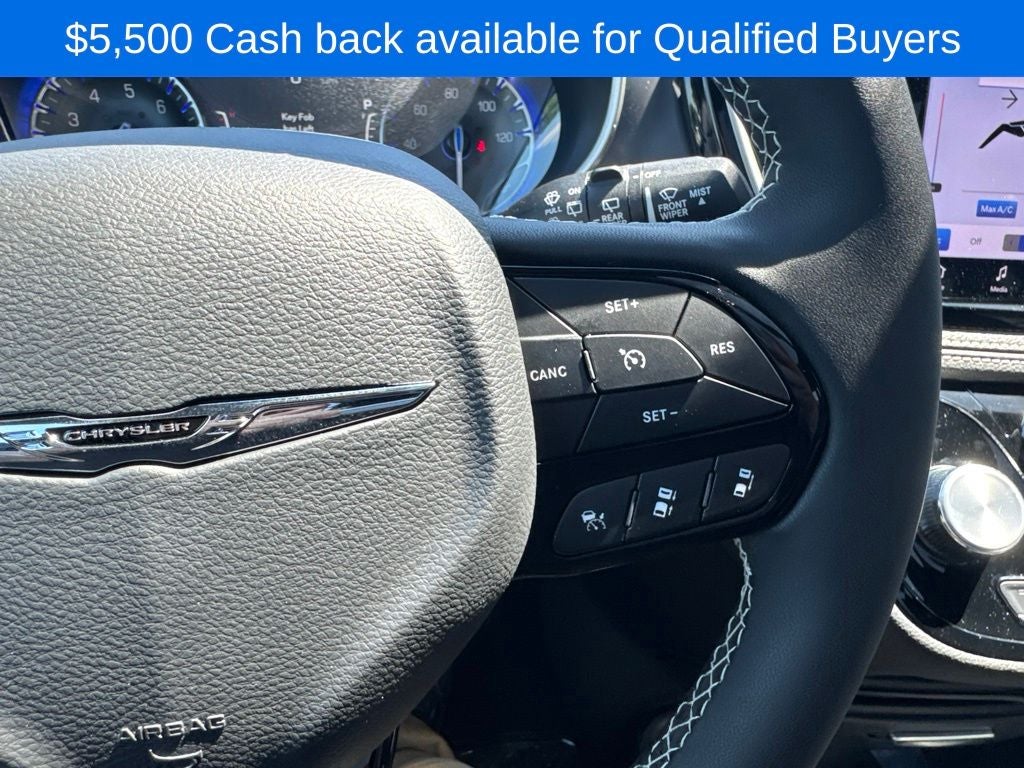 2026 Chrysler Pacifica Select