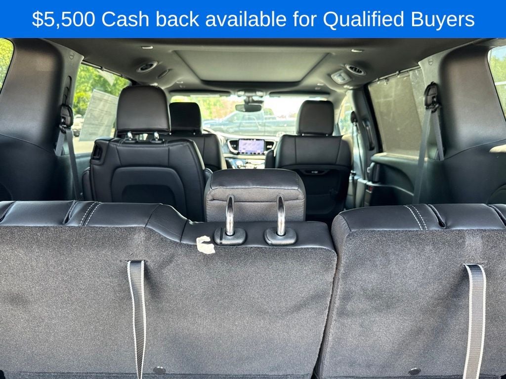 2026 Chrysler Pacifica Select