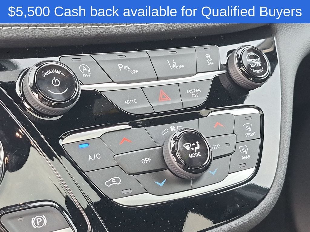 2026 Chrysler Pacifica Select