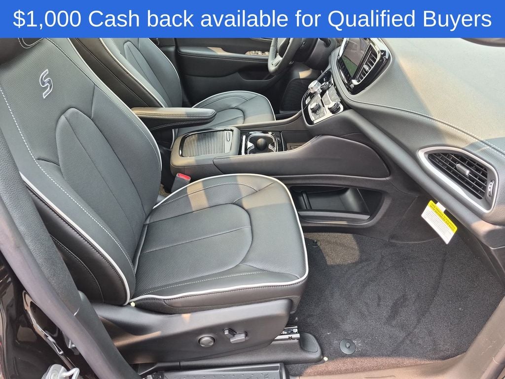 2027 Chrysler Pacifica Limited
