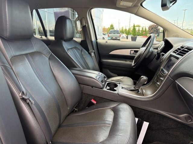 2012 Lincoln MKX Base