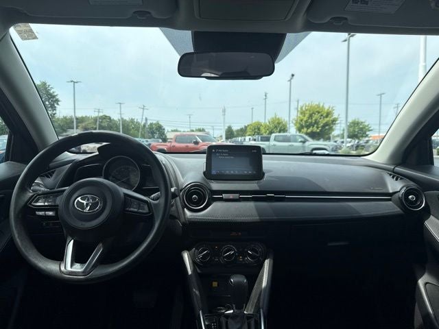 2020 Toyota Yaris LE