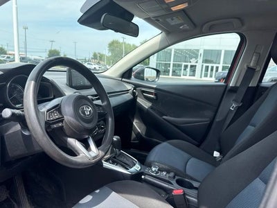 2020 Toyota Yaris LE