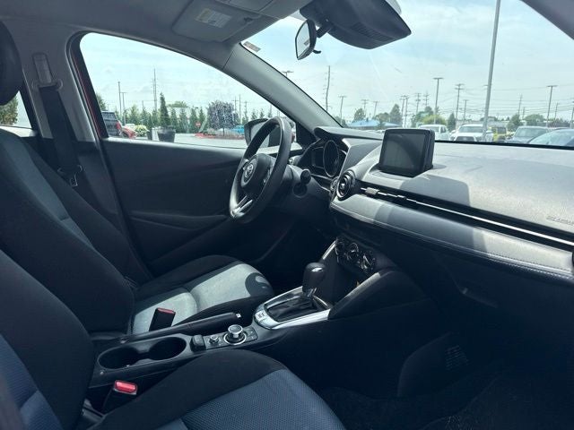2020 Toyota Yaris LE