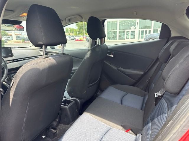 2020 Toyota Yaris LE