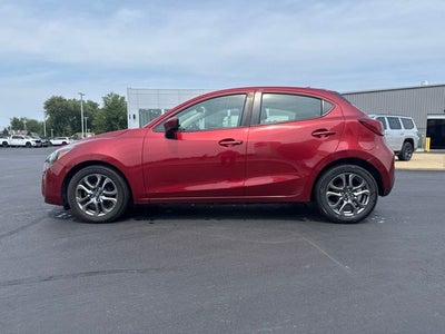 2020 Toyota Yaris LE