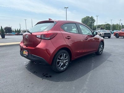 2020 Toyota Yaris LE