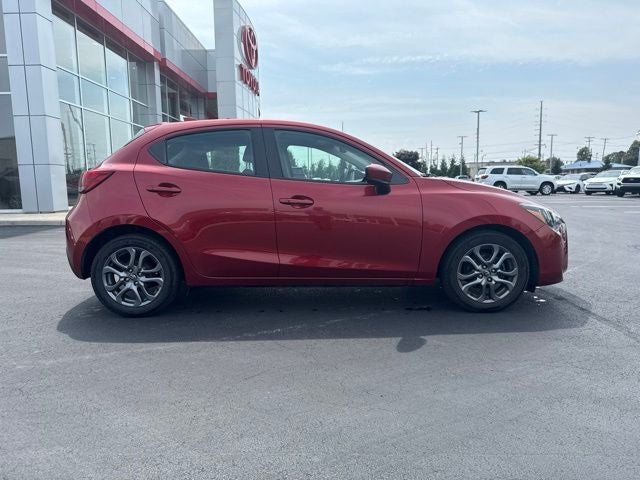 2020 Toyota Yaris LE
