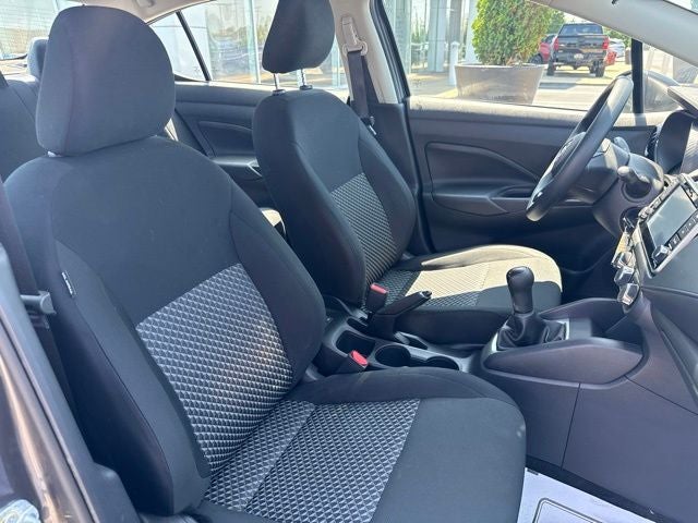 2024 Nissan Versa 1.6 S