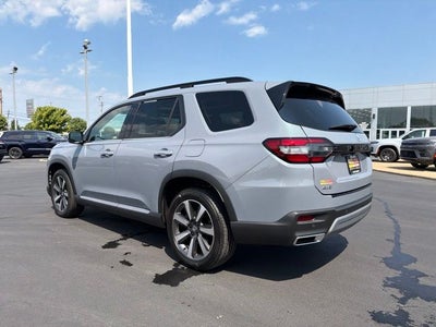 2025 Honda Pilot Touring