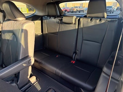 2025 Toyota Highlander Hybrid Platinum