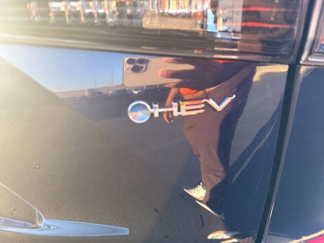 2025 Toyota Highlander Hybrid Platinum