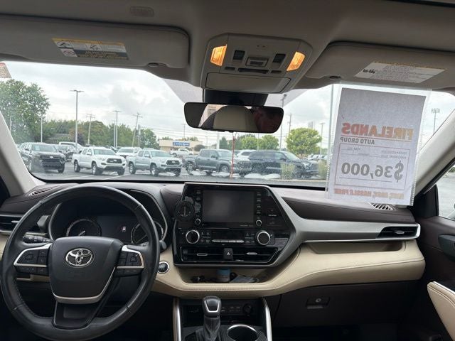 2022 Toyota Highlander XLE