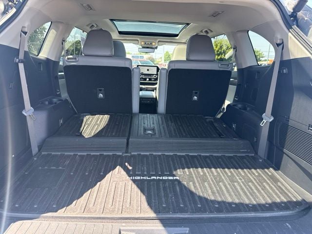 2025 Toyota Highlander Platinum