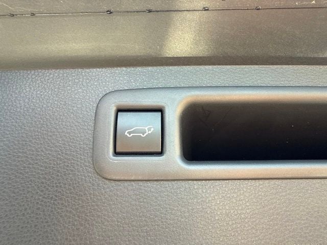 2025 Toyota Highlander Platinum