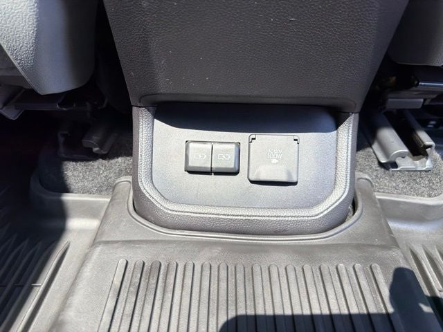 2025 Toyota Highlander Platinum