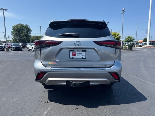 2025 Toyota Highlander Platinum