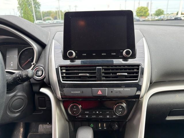 2022 Mitsubishi Eclipse Cross Base