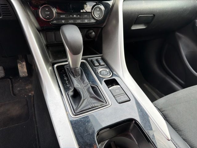 2022 Mitsubishi Eclipse Cross Base