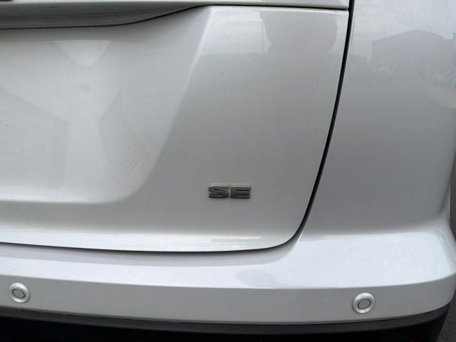 2022 Mitsubishi Eclipse Cross Base