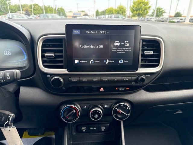 2025 Hyundai Venue SE