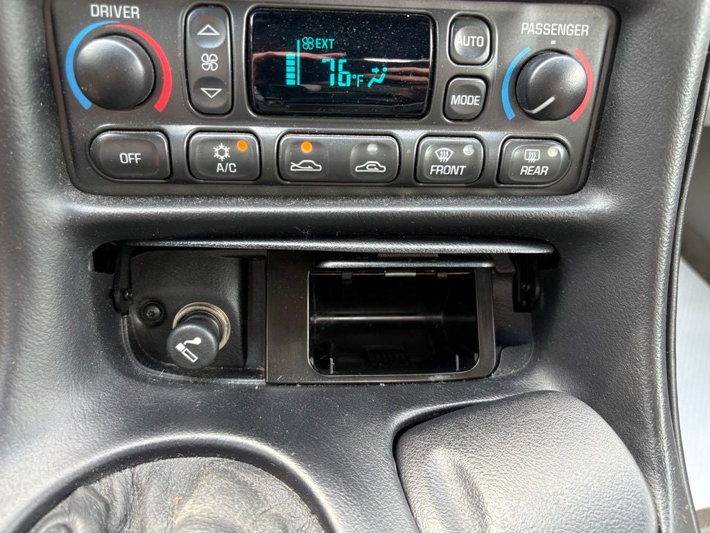 2001 Chevrolet Corvette Base