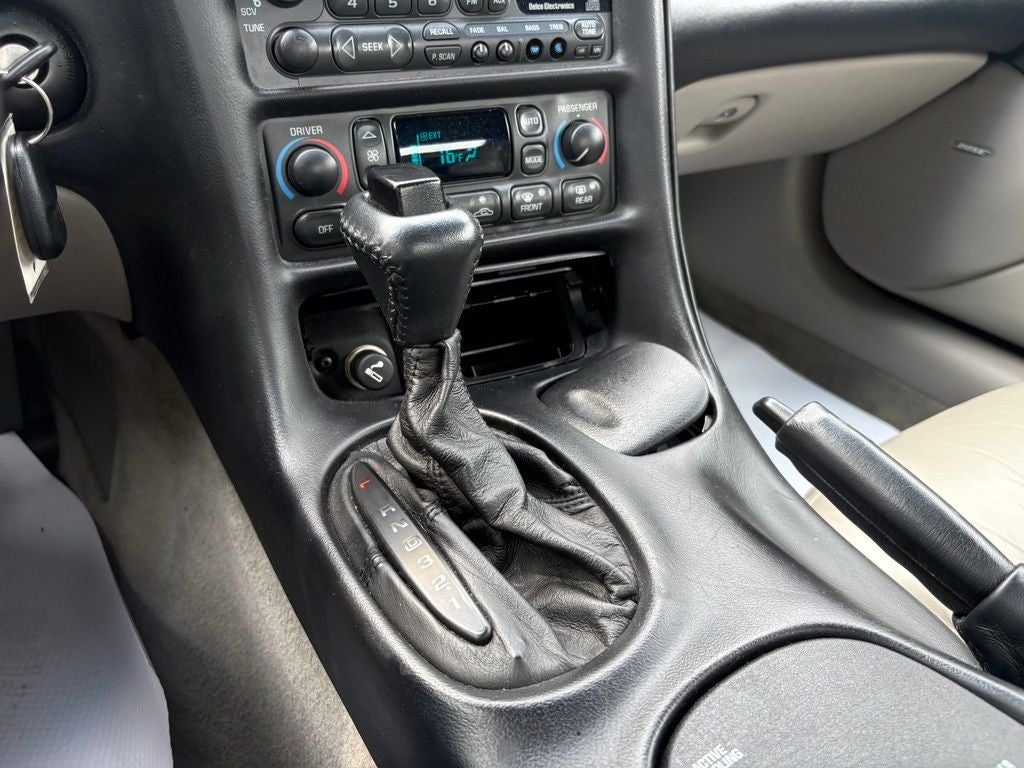 2001 Chevrolet Corvette Base