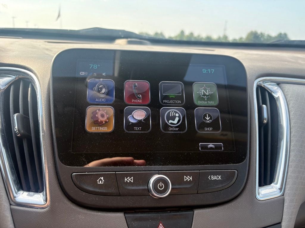 2017 Chevrolet Malibu LT 1LT