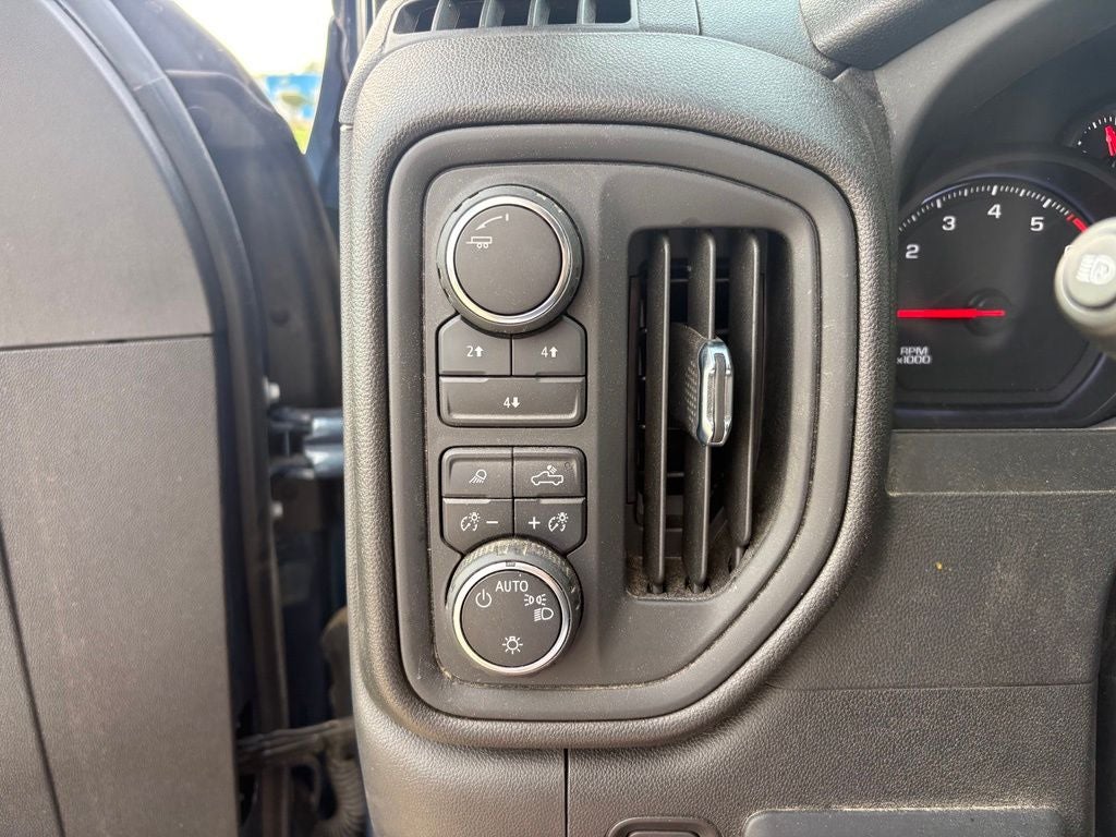 2024 Chevrolet Silverado 2500HD Custom
