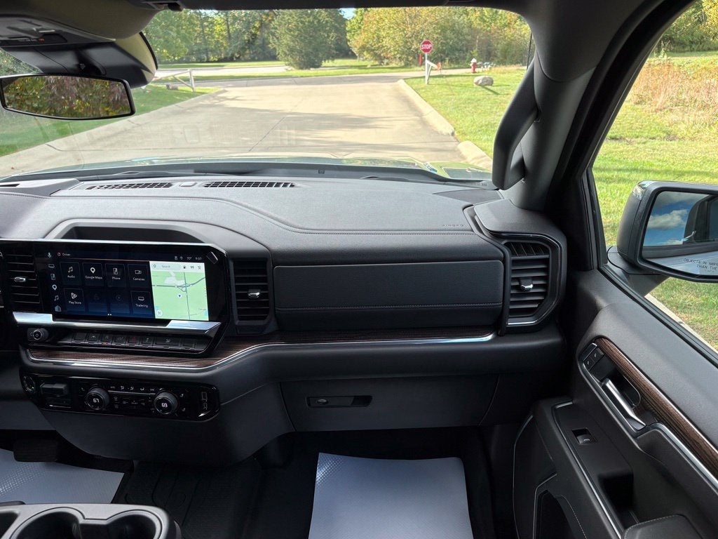 2025 Chevrolet Silverado 1500 LT LT1