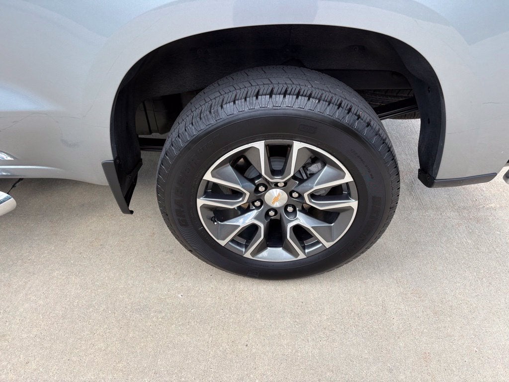 2025 Chevrolet Silverado 1500 LT LT1