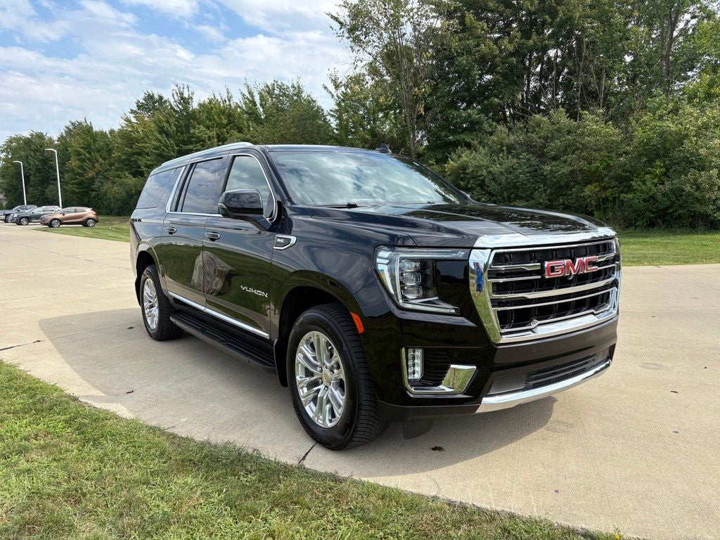 2023 GMC Yukon XL SLT