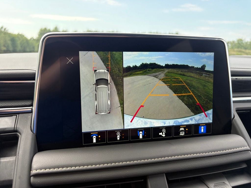 2023 GMC Yukon XL SLT