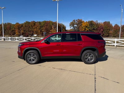 2024 Chevrolet Traverse LT