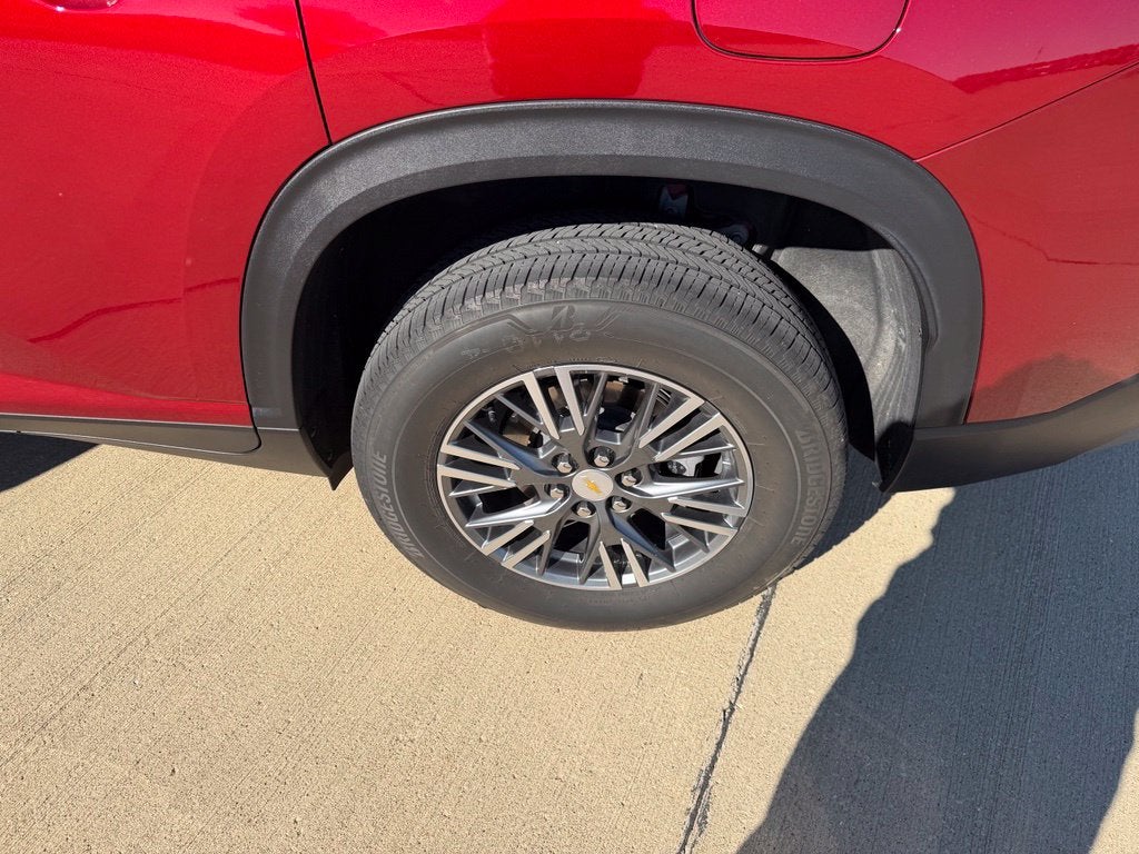 2024 Chevrolet Traverse LT