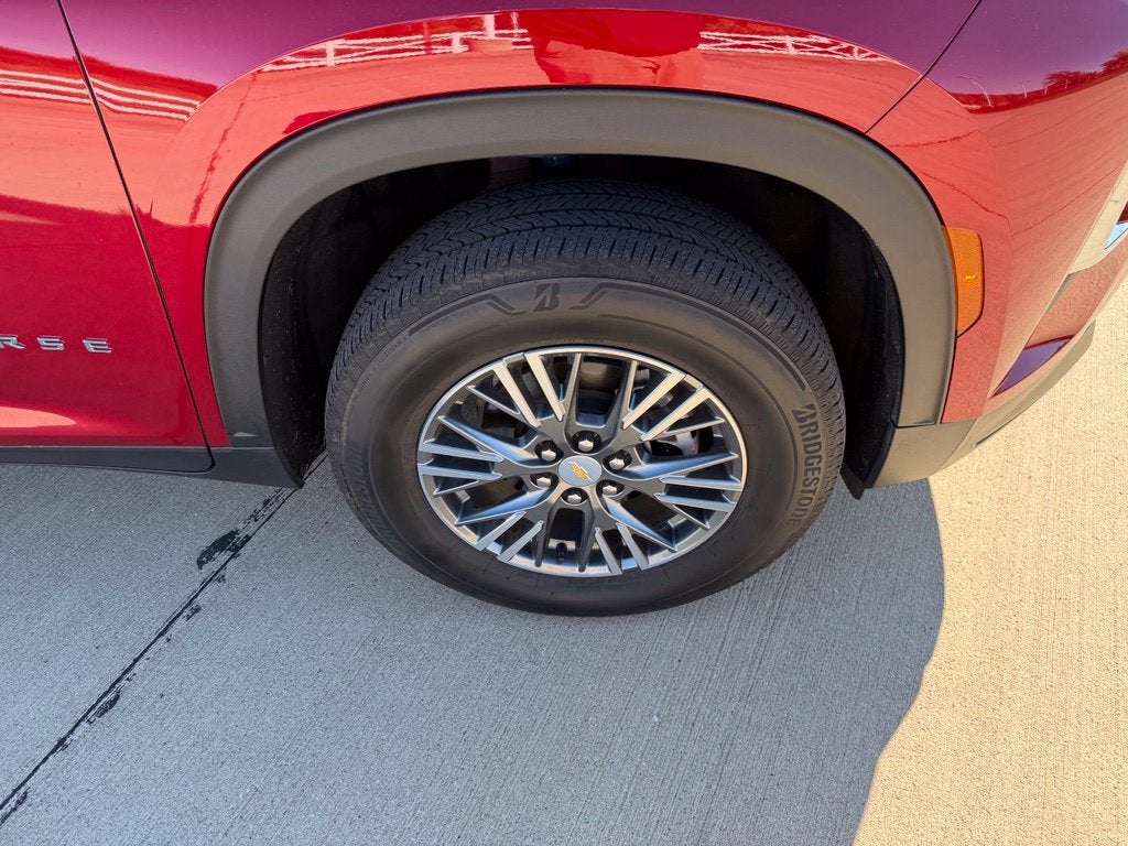 2024 Chevrolet Traverse LT