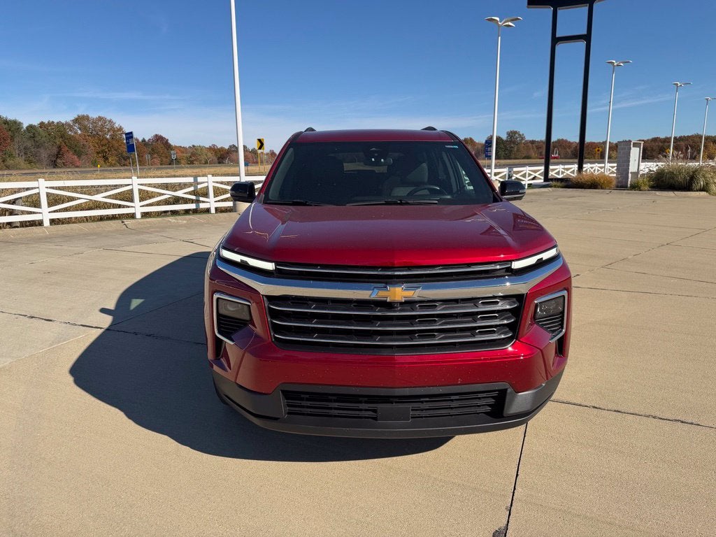 2024 Chevrolet Traverse LT