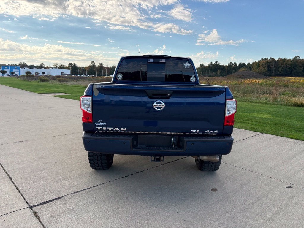 2017 Nissan Titan SL