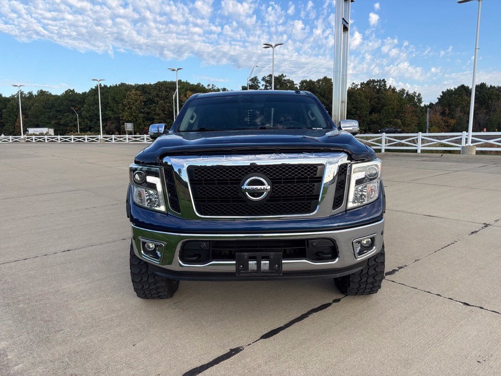 2017 Nissan Titan SL