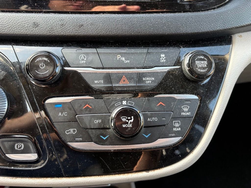 2020 Chrysler Pacifica Touring L Plus