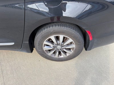 2020 Chrysler Pacifica Touring L Plus
