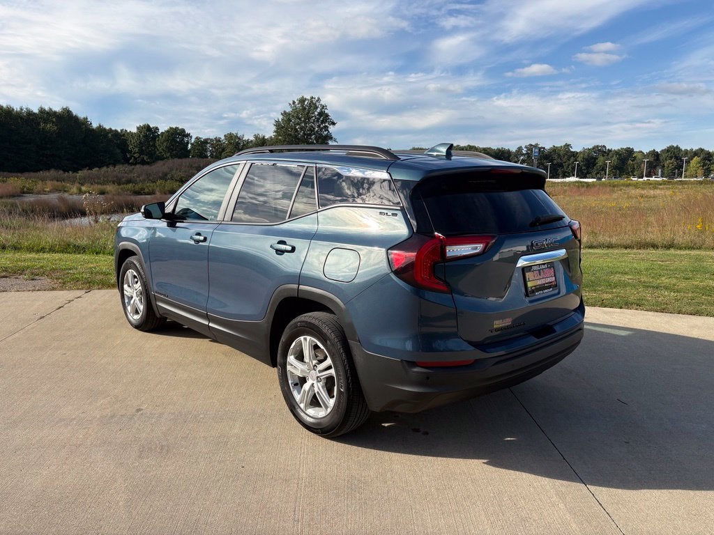 2024 GMC Terrain SLE