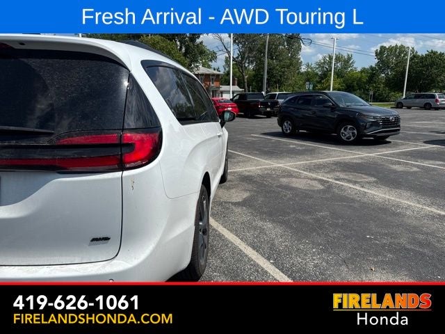 2023 Chrysler Pacifica Touring L